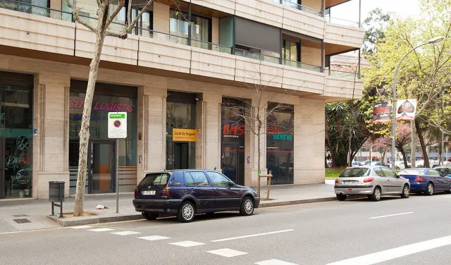 Local comercial 74m² en alquiler - Eixample — 22
