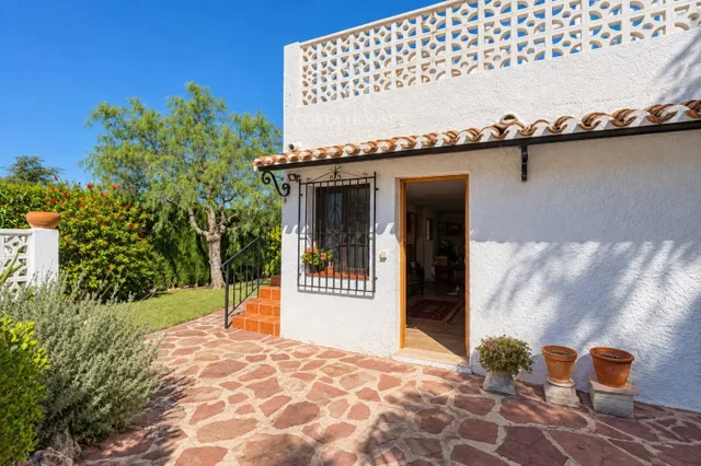 VILLA PRADO · CALMA MEDITERRANEA Y VISTAS AL MONTGO EN JAVEA — 34