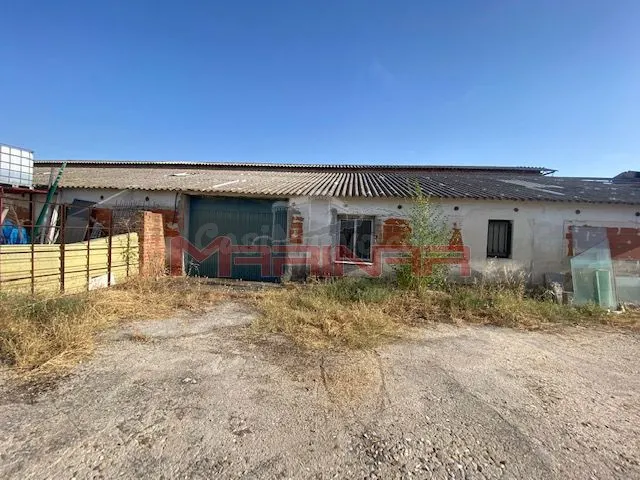 Naves + Vivienda en Esquivias - foto 5