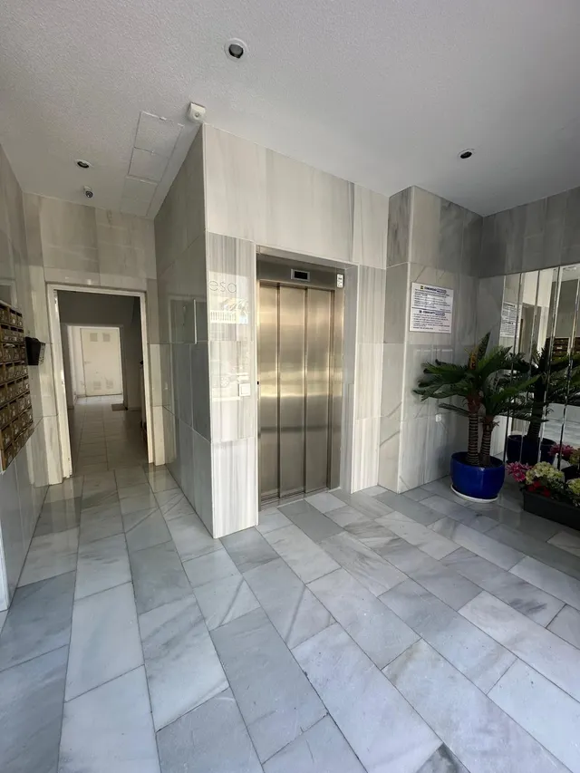 PISO TOTALMENTE REFORMADO EN EL ALBIR CON PISCINA Y CERCA DEL MAR ! — 16