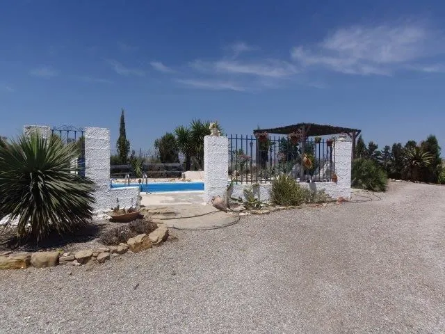 Cortijo Rural en venta de 5 habitaciones en Burjulú, Almería - foto 4