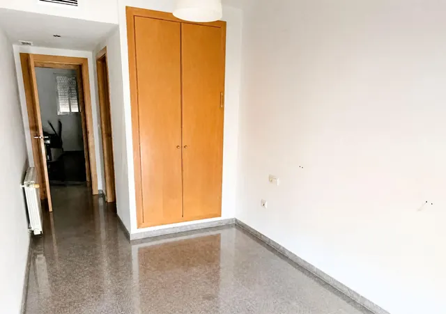 Piso de 3 habitaciones y 2 baños cerca del centro histórico de Valencia — 9