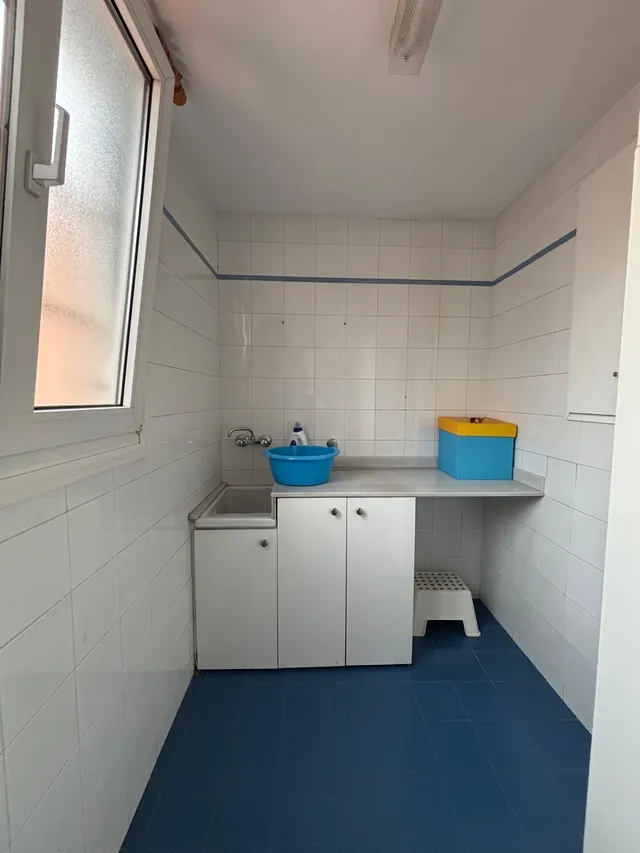Espectacular Casa Unifamiliar con 2 Terrazas y Patio en el corazón de Hospitalet Centro — 48