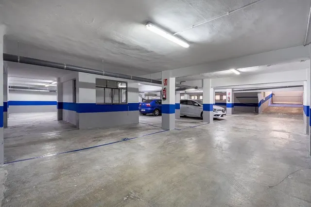 PARKING DE 30 PLAZAS EN PLENO CENTRO DE GRANADA — 16