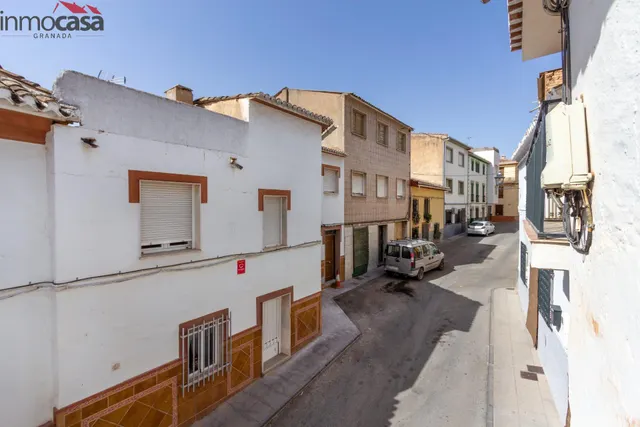 CASA DE PUEBLO EN PADUL PARA REFORMAR!!! — 36