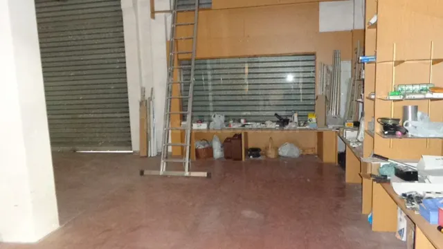 ALQUILER O VENTA DE LOCAL COMERCIAL — 5