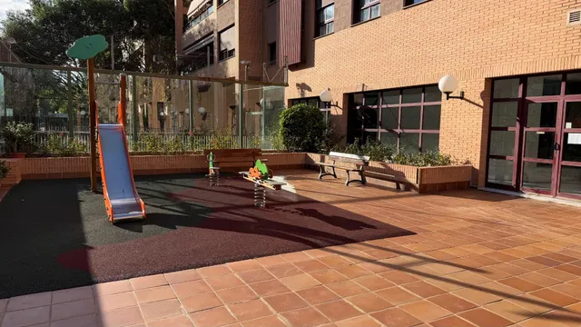 ¡Ático duplex con Terraza, Piscina y Pista de Padel en Maestro Rodrigo! — 46