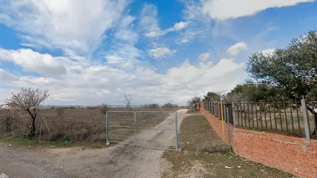 Parcela en Zona, Mejorada del Campo — 3