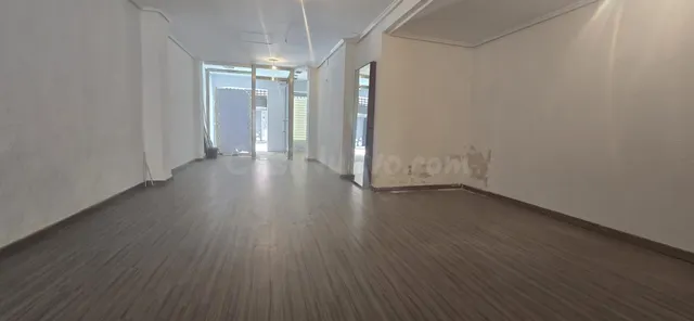Local comercial en venta en pleno centro de Lliria