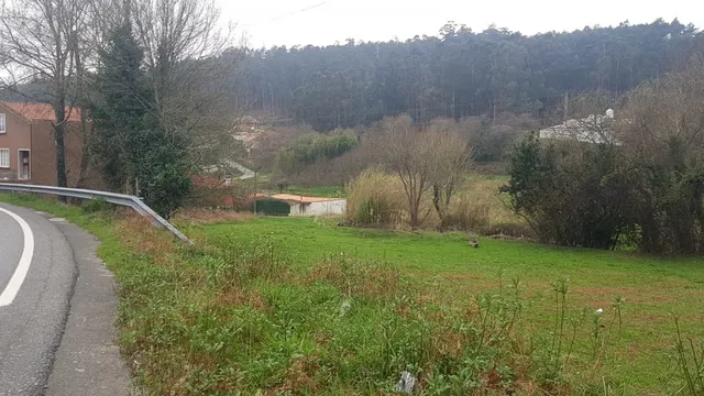 Terreno edificable próximo al centro de Boiro — 5