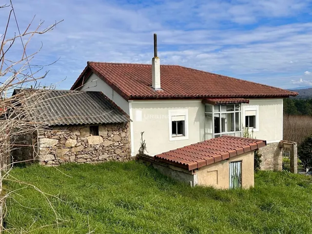 Casa INDEPDENDIENTE, finca de 1.500 m2. CELANOVA. - foto 5