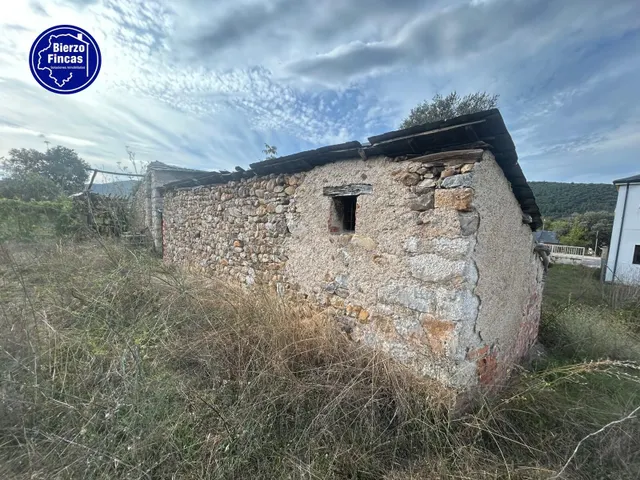 SE VENDE CASA PARA REFORMAR EN CARUCEDO — 4