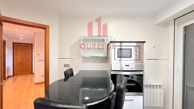 PRECIOSA VIVIENDA SEMINUEVA SITUADA EN O COUTO — 10