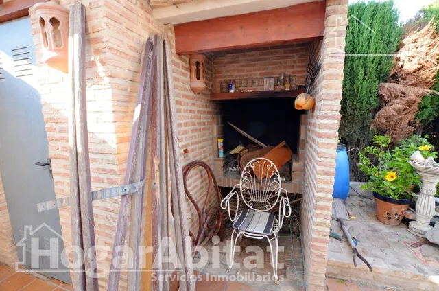 Atractivo chalet muy amplio y luminoso con terraza, garaje y jacuzzi — 31