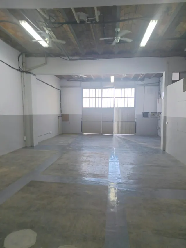 Amplio Local Comercial en Torroella de Montgrí — 6