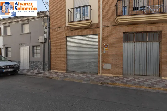 Amplio y luminoso piso de 3 dormitorios listo para entrar a vivir junto al metro de Albolote — 40