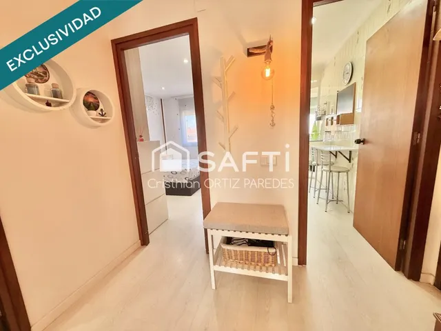 Se vende piso en primera línea con piscina — 12