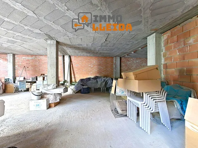 OPORTUNIDAD Local comercial de 2 plantas en Balaguer — 7