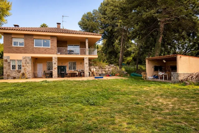 Espectacular casa a 4 vientos en Castellarnau con gran garaj - foto 3