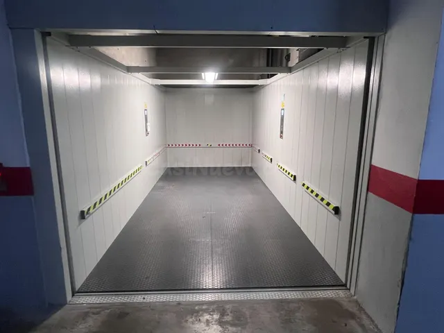 Plaza de garaje doble en venta en el centro de el palo — 2