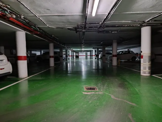 Garaje 32m² en venta - Los Bermejales — 6