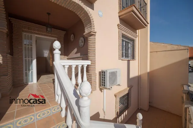 Espectacular vivienda pareada con piscina y amplio patio en Las Gabias (Granada) — 6