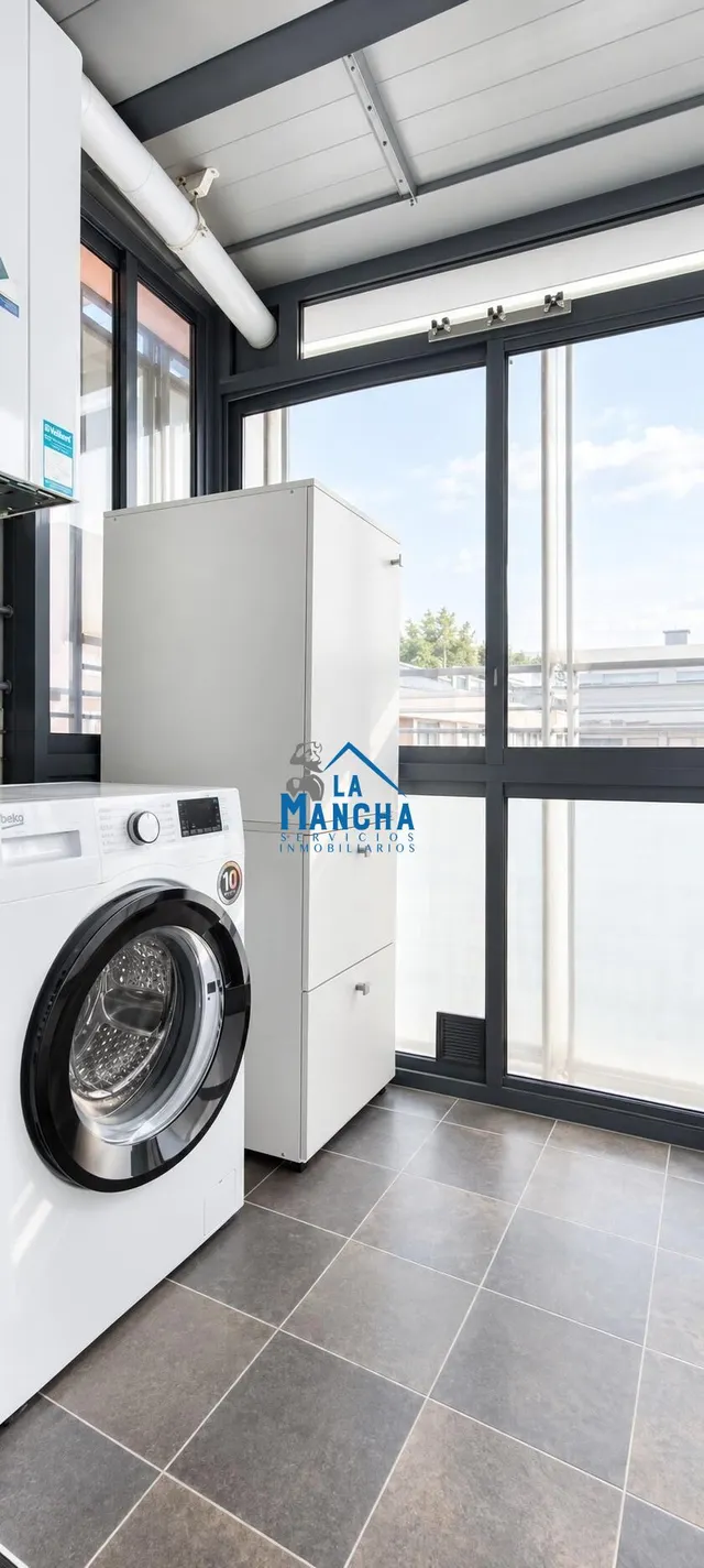 *950€ al mes* inmobiliaria la mancha alquila piso facultad de medicina de Albacete — 24