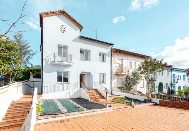 Venta de chalet en la falda del Naranco - foto 2