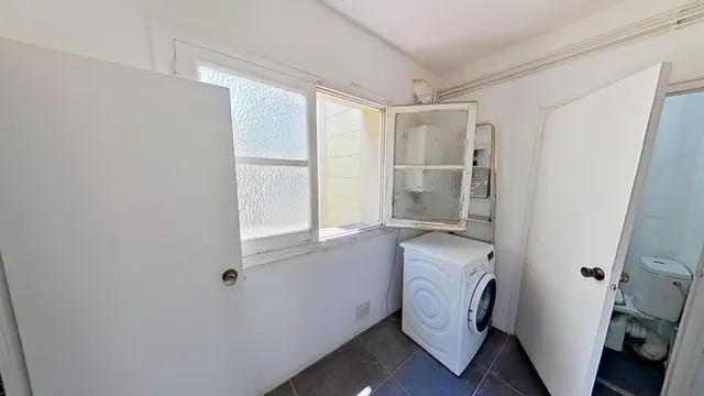 Ático luminoso de 2hab. con terraza de 20m2 — 30