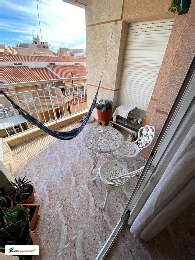Piso de 4 dormitorios con garaje en el centro de Águilas · 200.000 € — 21