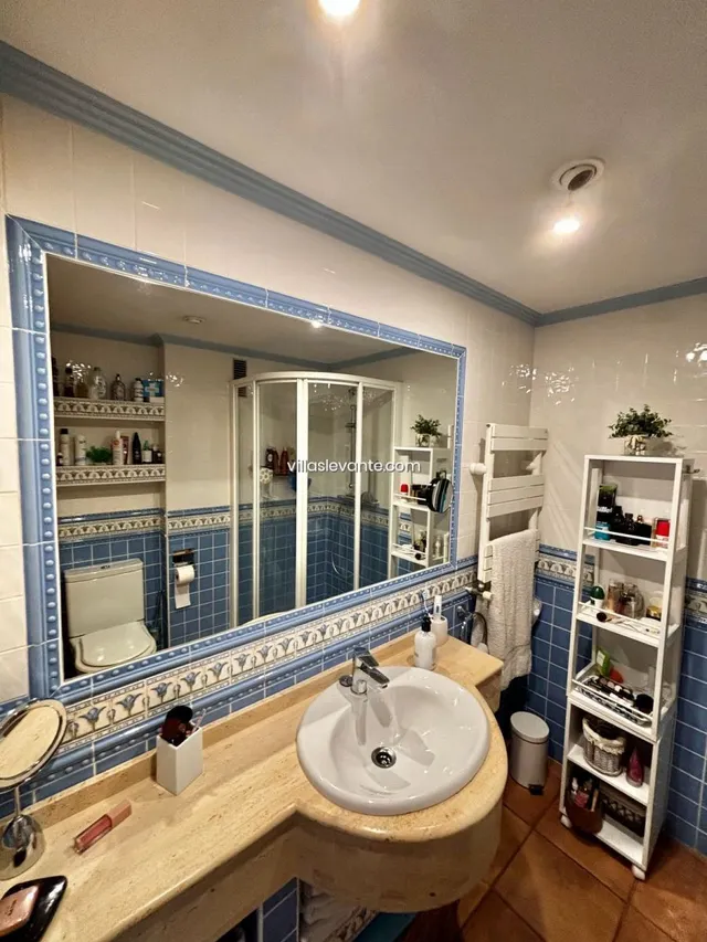 RESIDENCIAL DE LUJO EN PLENO LEVANTE — 12