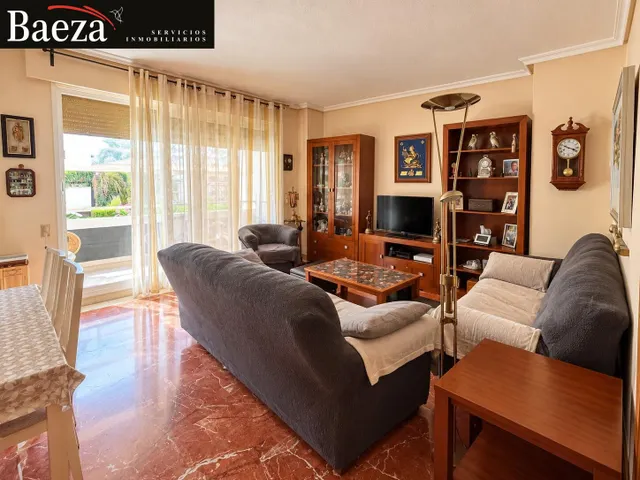 AMPLIA VIVIENDA DE 3 DORMITORIOS CON GRAN TERRAZA, PATIO PRIVADO Y GARAJE EN SANT JOAN D’ALACANT — 7