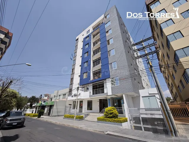 $us 65.000 Amplio local comercial en planta baja, final Juní