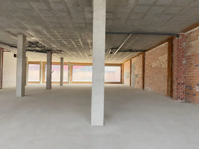 Oportunidad de inversión en local de más de 400m2 construidos en Armilla — 3