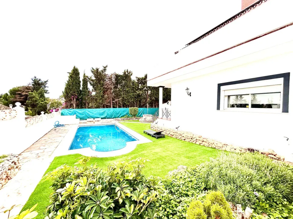 Fantástica villa mediterránea en venta