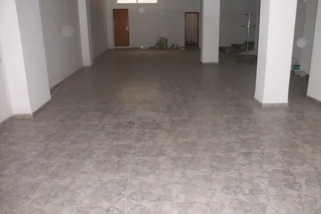 Local comercial en Avda. Albaida - Ontinyent