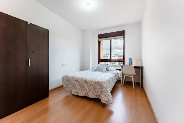 Piso en Teatinos en urbanización con dos aparcamientos — 24