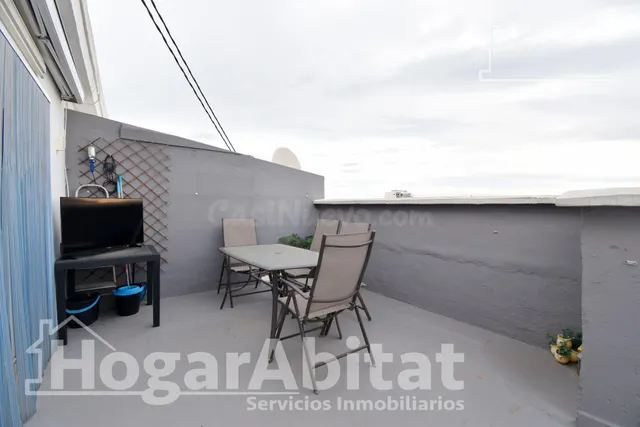 ¡CERCA DEL MAR CON VISTAS A LA MONTAÑA! ÁTICO ESQUINERO CON 
