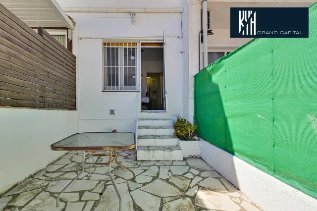 APARTAMENTO EN LA ESCALA — 25