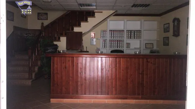 VENTA O AlQUILER CON OPCION A COMPRA DE LOCAL ZONA CAMINO DE BORNOS — 3