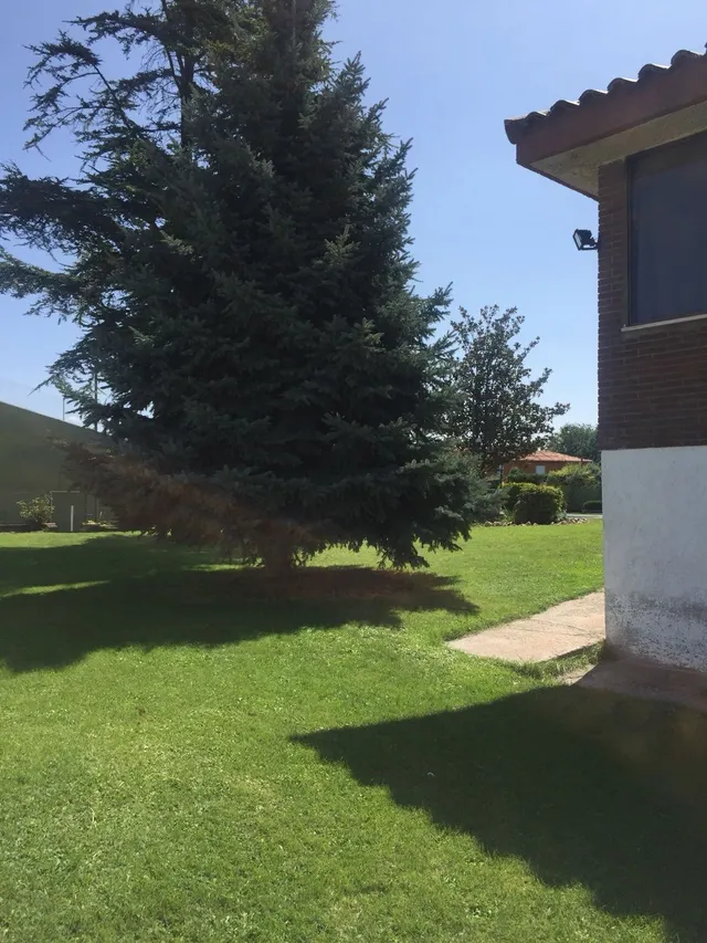 URBANIZACION LA MINA, SE VENDE CHALET — 26