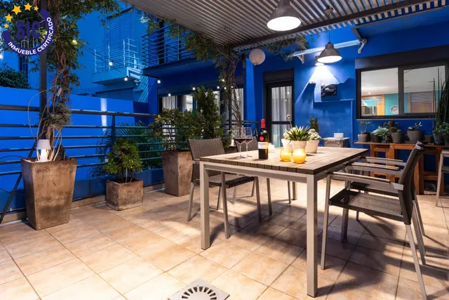 Exclusiva casa en calle Alacuás: espacio, diseño y máximo confort — 15