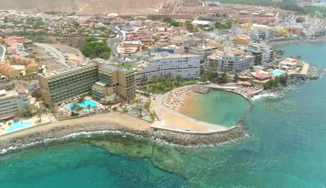 Apartamento en primera línea de mar con vistas directas al océano — 2