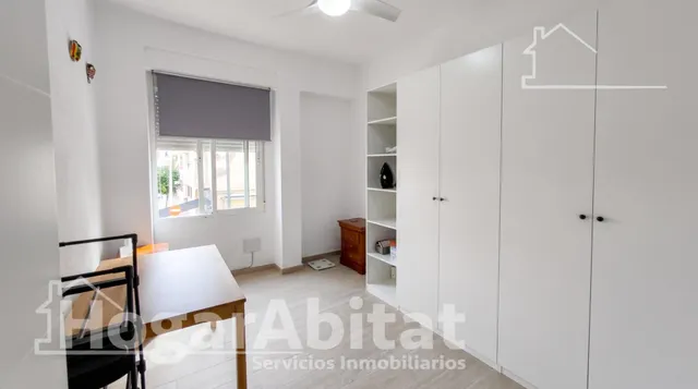 Reformado y luminoso piso cerca de la playa — 27