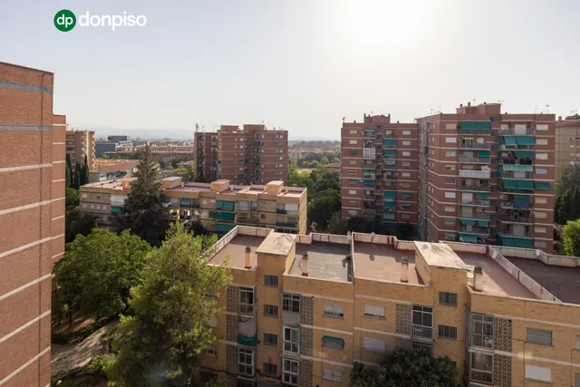 Precioso piso en Luz Casanova de Granada — 35