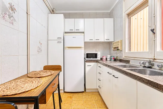 Pis en venta a zona Passeig Verdabuer — 10