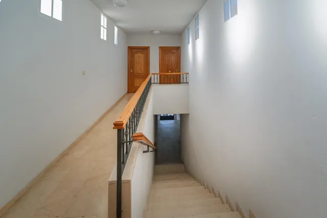 PISO EN OTURA — 16