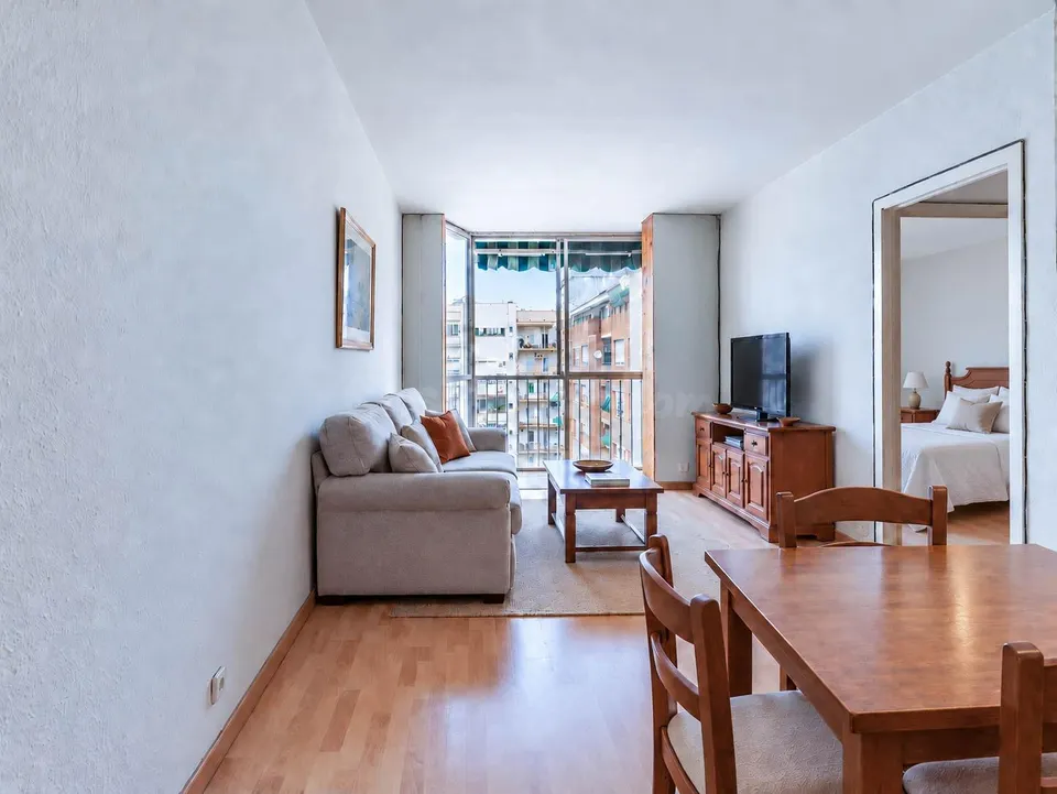 Agencia Inmobiliaria en Barcelona. Piso en Venta en el Ensanche Derecho.