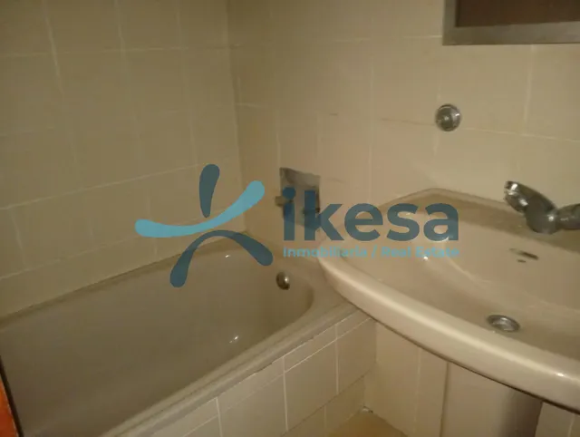 Oportunidad Única: Amplio Apartamento en Aguadulce, Almería — 7