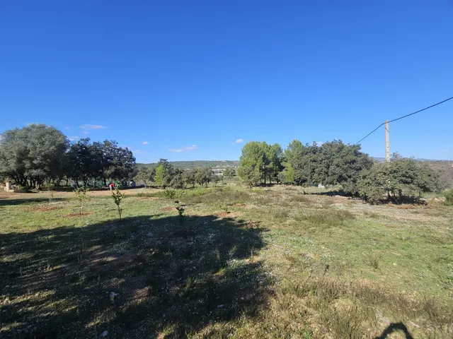 Terreno para recreo vallado y con acceso por camino asfaltado — 27